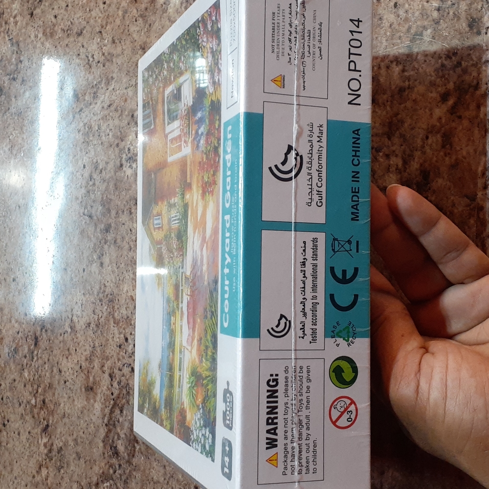 COURTYARD GARDEN JIGSAW PUZZLE. 1000 PIECES - Picture 4 of 5